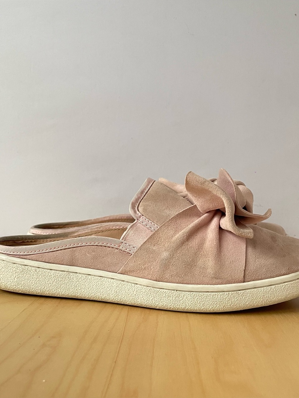 UGG Women's Luci Bow Sneaker Mule | US 9.5